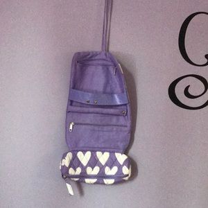 Roll up travel jewelry organizer